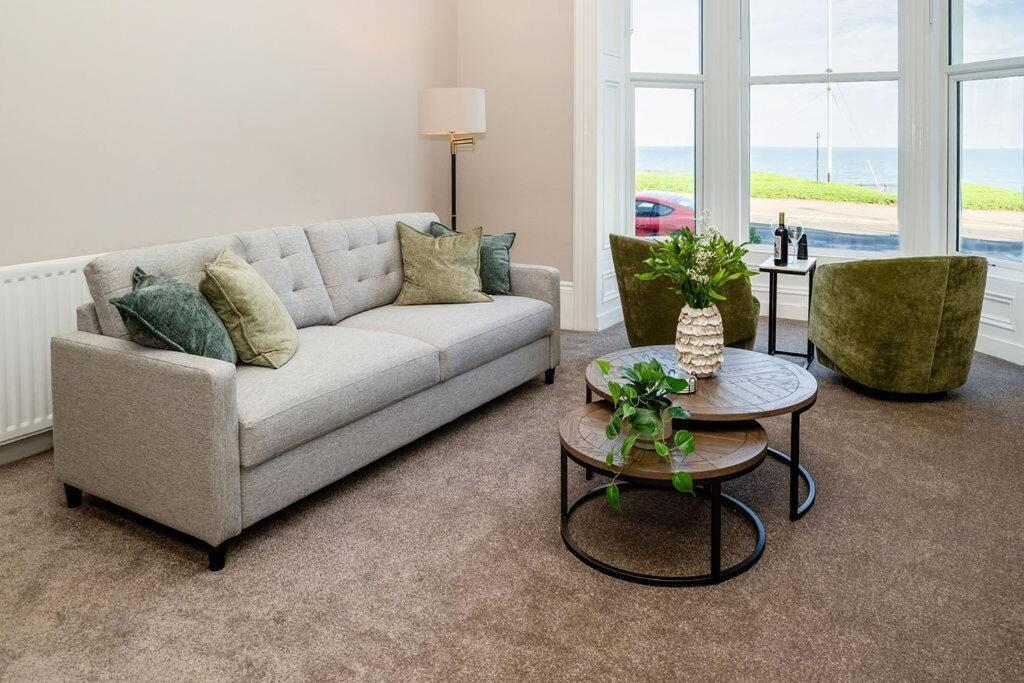 King's Seafront Place Apartment *